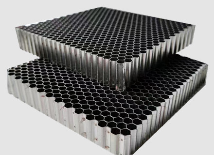 如何制作鋁蜂窩芯？